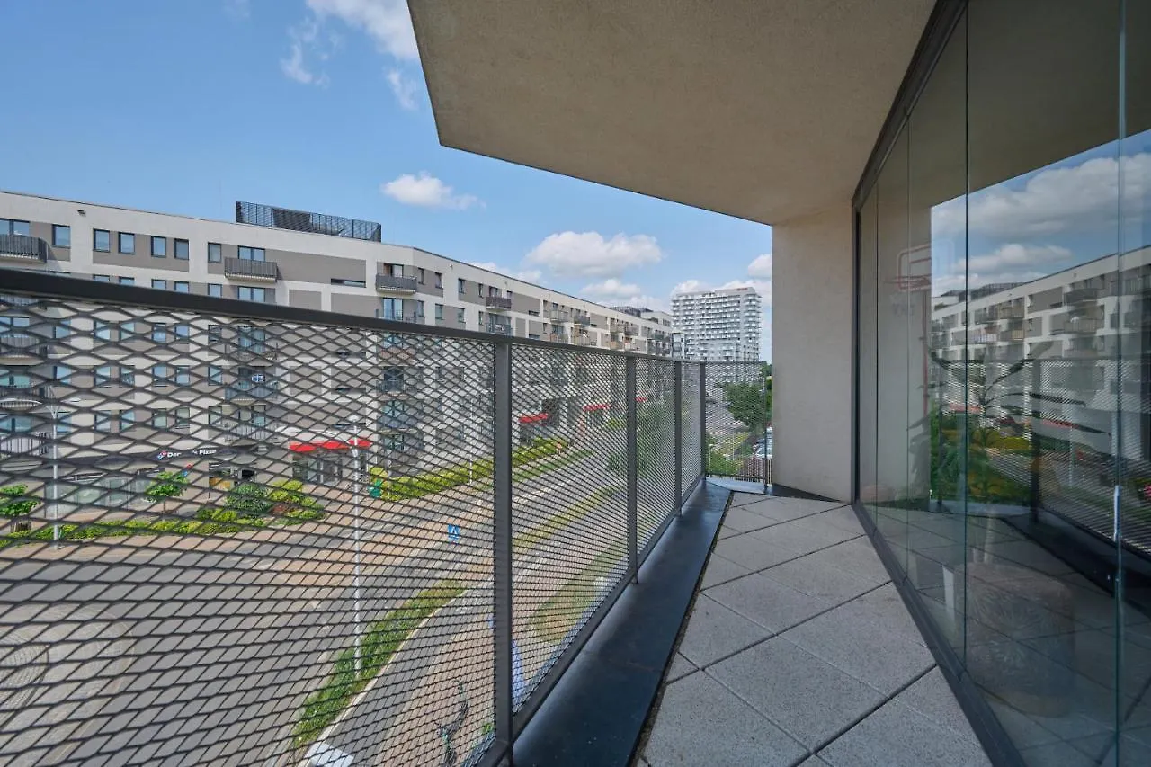 Spacious Apartment With Balcony Near The Slavic Hill Wroclaw By Renters Prestige