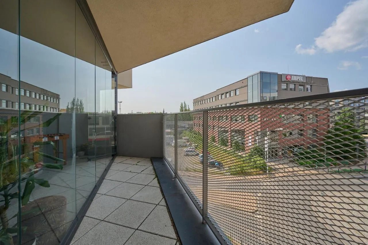 Spacious Apartment With Balcony Near The Slavic Hill Wroclaw By Renters Prestige Polsko