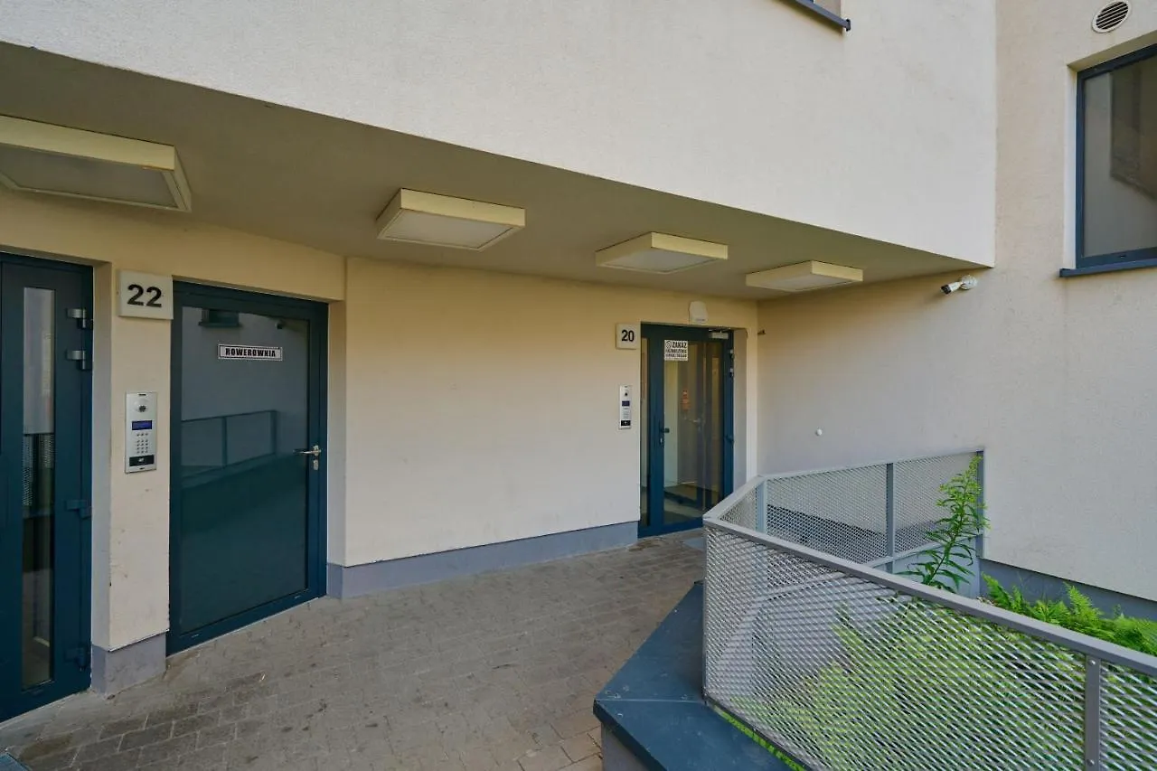 Spacious Apartment With Balcony Near The Slavic Hill Wroclaw By Renters Prestige