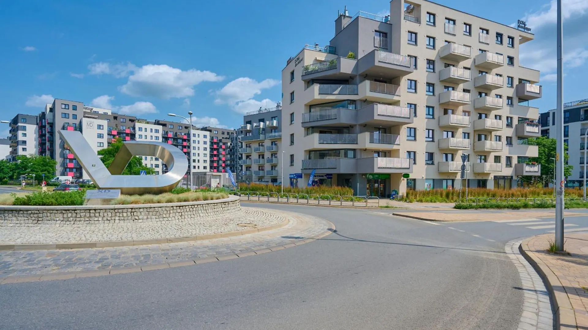 Spacious Apartment With Balcony Near The Slavic Hill Wroclaw By Renters Prestige Polsko
